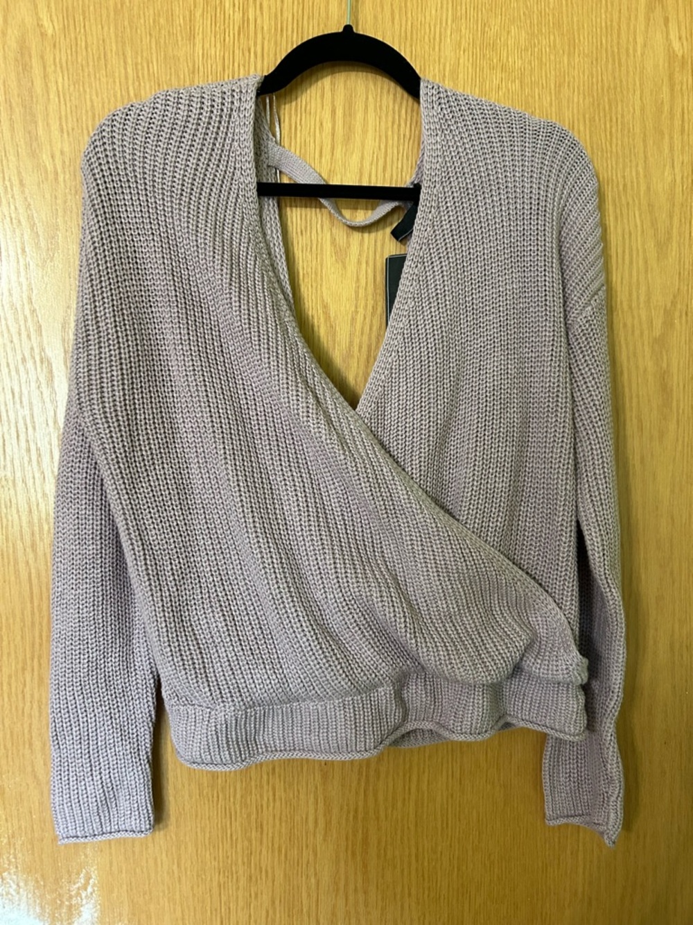 NWT moon & madison Mauve Wrap-Front V-Neck Knit Sweater Size Large